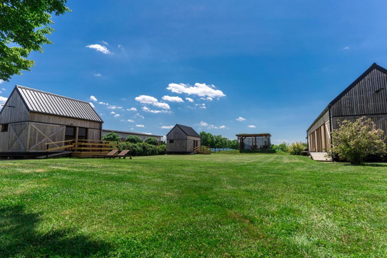 Hotel Horse Glamping Park Cirkovce Esterno foto